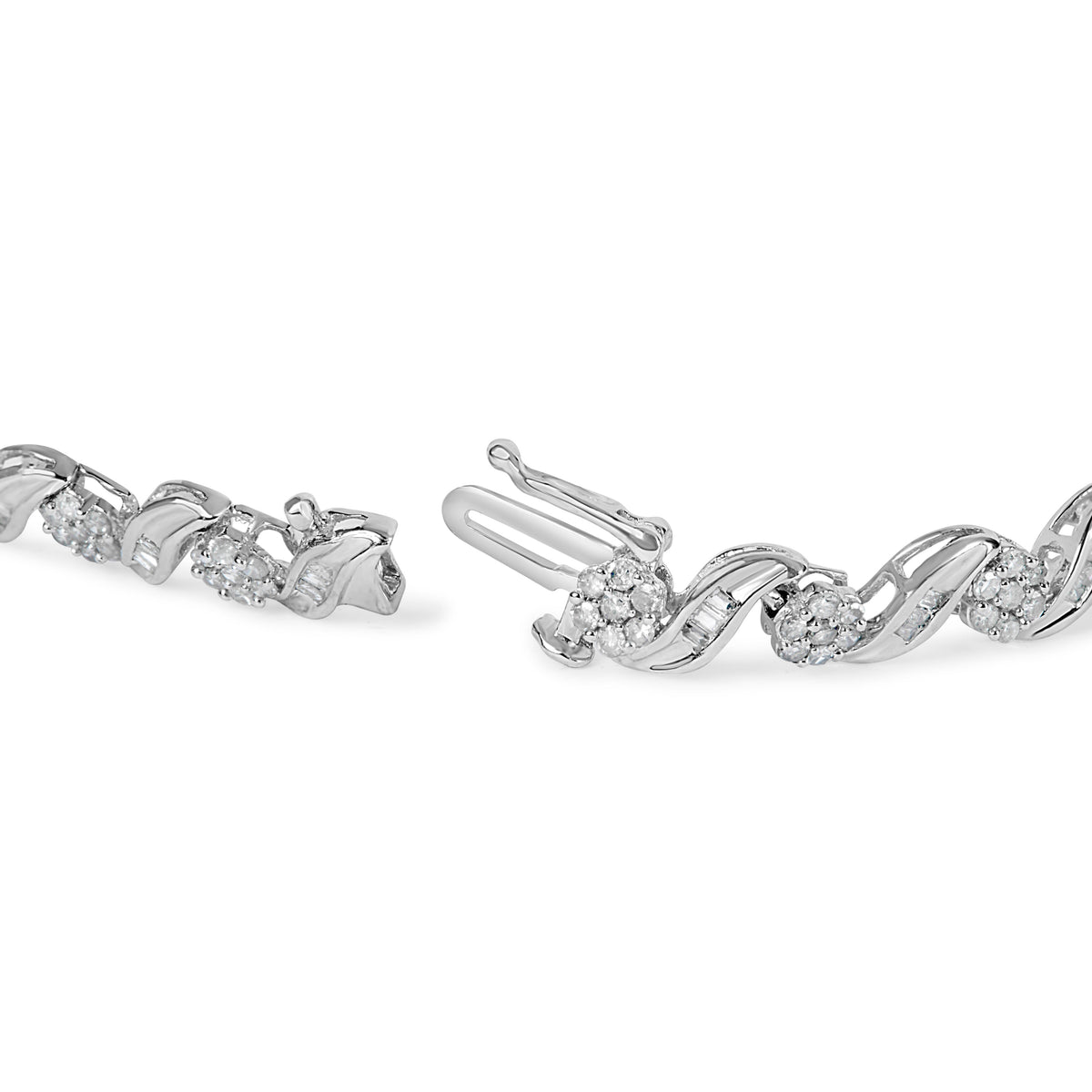 Pulsera de Eslabones en Espiral con Diseño Floral de Diamantes de Corte Redondo y de Talla Baguette de 2.00 ct en total en Oro Blanco de 10K y 17.78 cm (Color I-J, Claridad I1-I2)