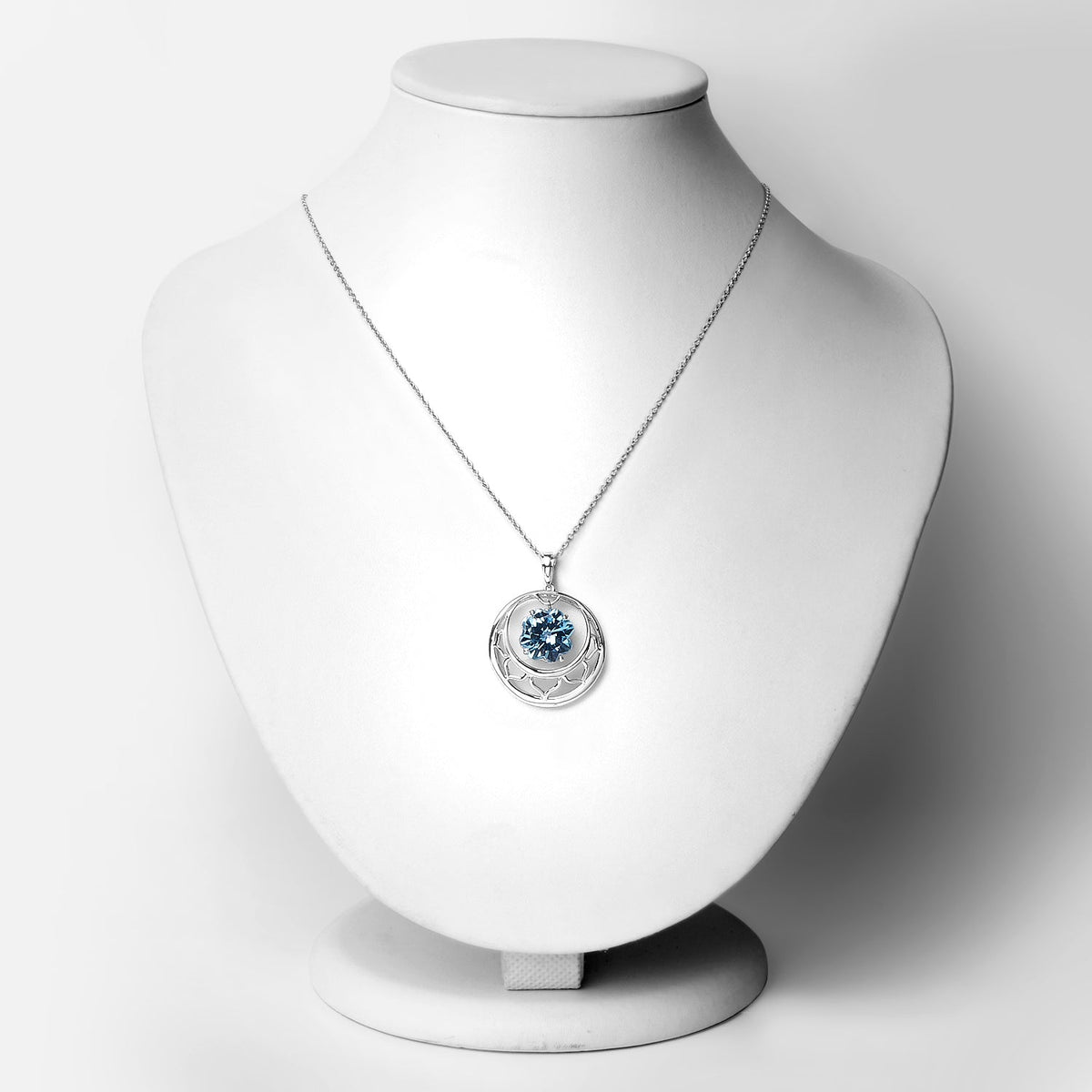 Colgante de topacio azul suizo auténtico de 8,75 quilates de plata esterlina .925
