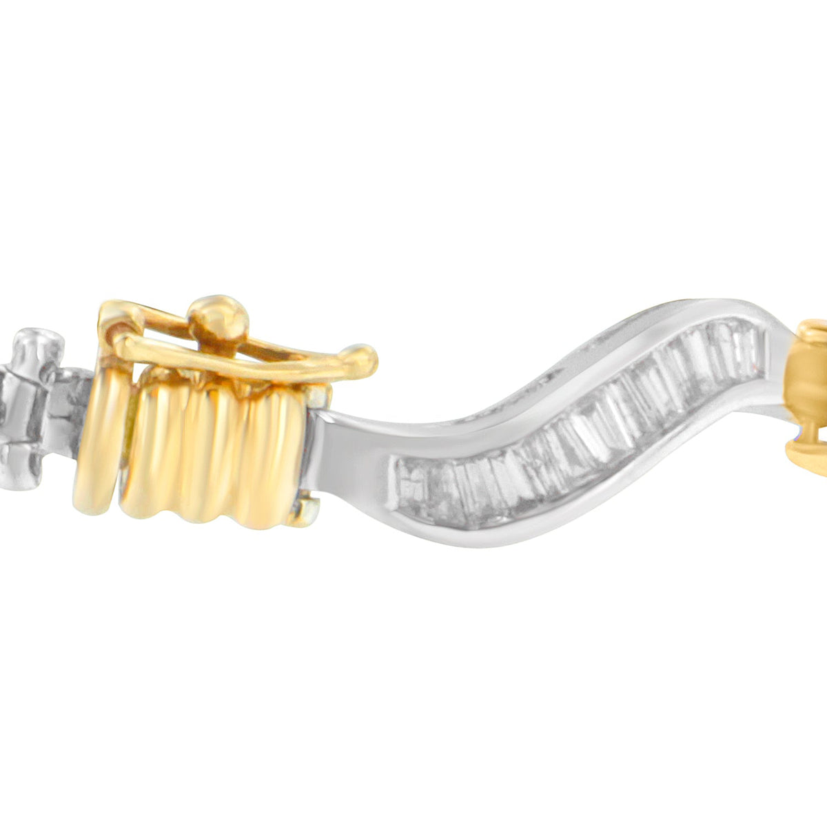 Pulsera espiral Original Classics de oro de dos tonos de 10K con diamantes corte baguette (2.00 ct. total, color H-I, claridad I1-I2)