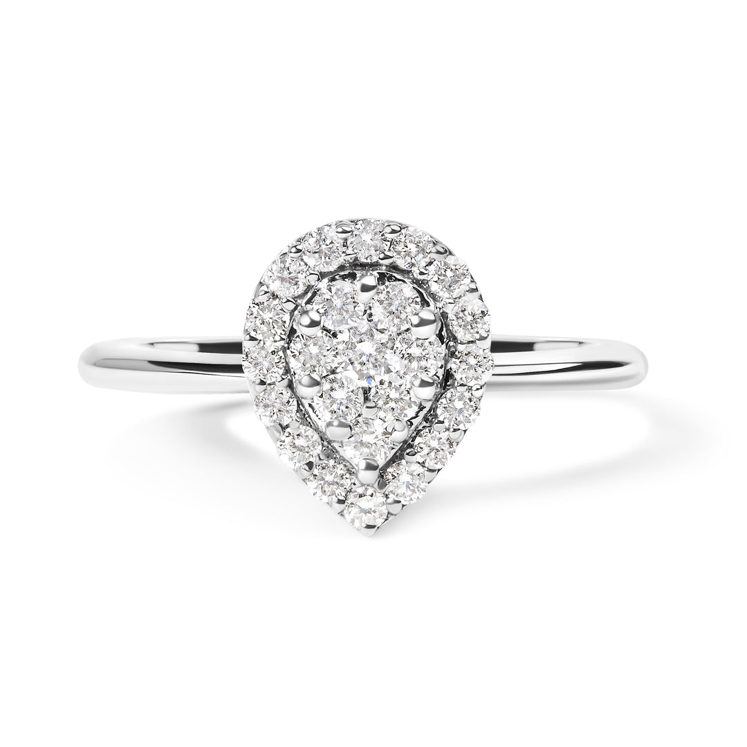 Anillo de promesa en forma de pera de oro blanco de 10K con racimo de diamantes redondos cultivados en laboratorio de 3/8 Cttw (Color G-H, Claridad VS2-SI1) - Talla 7