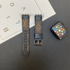РЕМЕШОК ДЛЯ APPLE WATCH С МОНОГРАММОЙ ИЗ КОЖИ С ПРОШИВКОЙ
