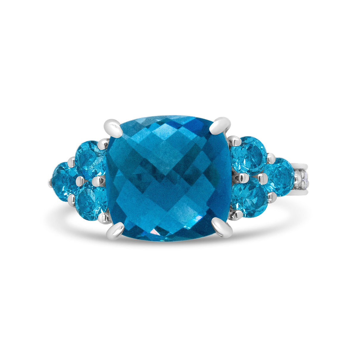 Anillo de oro blanco de 18K con topacio azul talla cojín de 10 mm y diamantes de 1/6 Cttw estilo tres piedras (color F-G, claridad VS1-VS2) - Talla 6.5