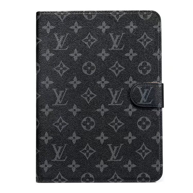 Elegante funda protectora de piel con solapa y monograma para iPad de Apple
