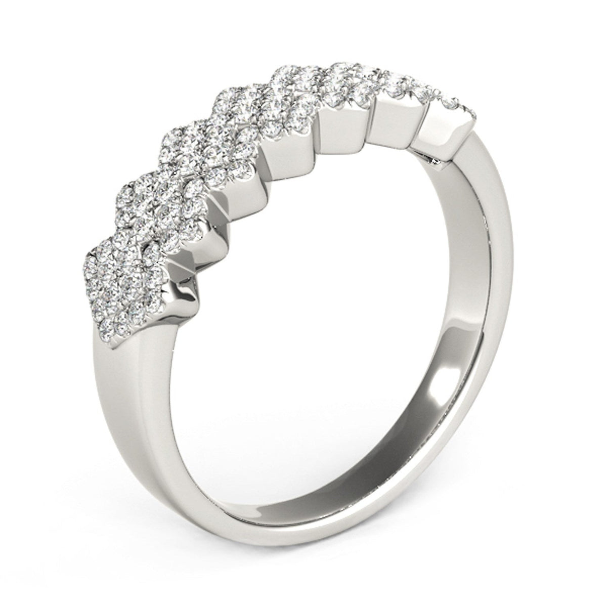 Anillo ancho con patrón multidiaogonal y diamantes en oro blanco de 14k (5/8 qt)
