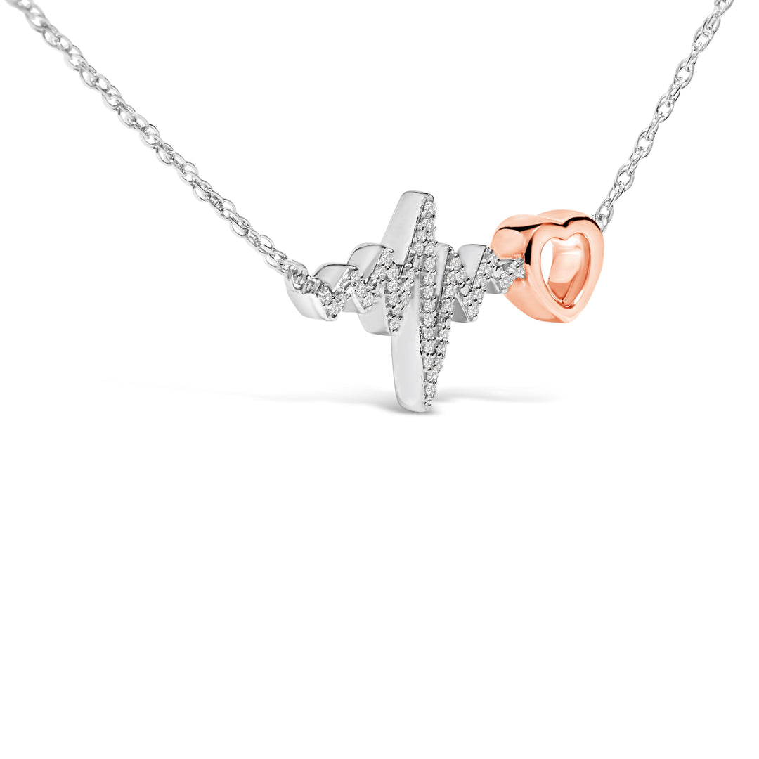 Collar de Corazón en Zig Zag con Acentos de Diamante, Plata Bañada en Oro Rosa de 14K