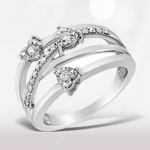 Anillo cruzado en forma de corazón con diamantes engastados "miracle" de 1/5 Cttw en plata de ley .925 (color I-J, claridad I2-I3) - Talla 7