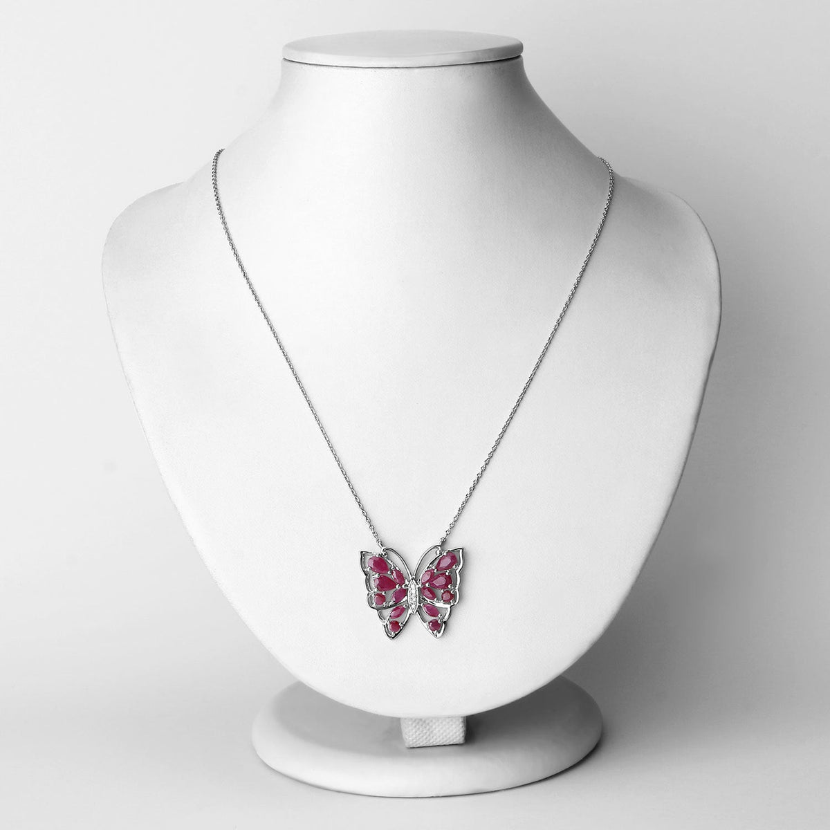 Collar de plata de ley .925 con rubí auténtico de 2.88 quilates y circonita blanca