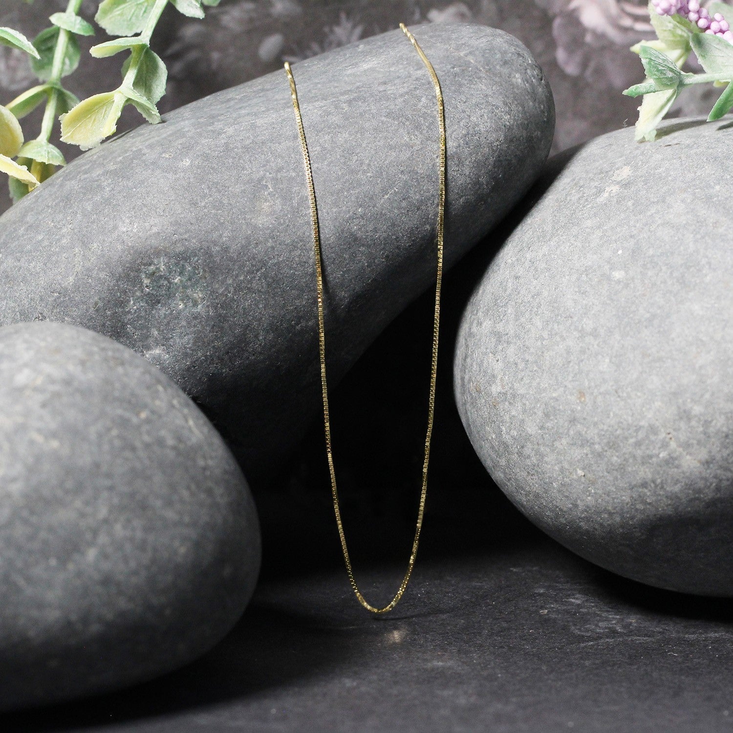 Cadena clásica de oro amarillo de 14k y 0.6mm