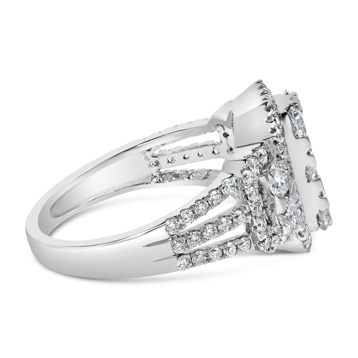 Anillo de cóctel de oro blanco de 14 quilates con racimo de diamantes de 2 1/4 quilates en total (color G-H, claridad SI2-I1) - Talla 7