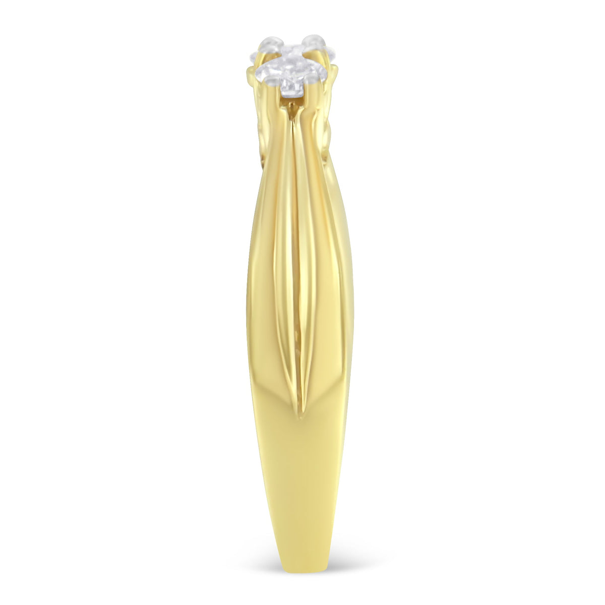 Anillo de tres diamantes de oro amarillo de 10K (0,50 cttw, color J-K, claridad I2-I3)