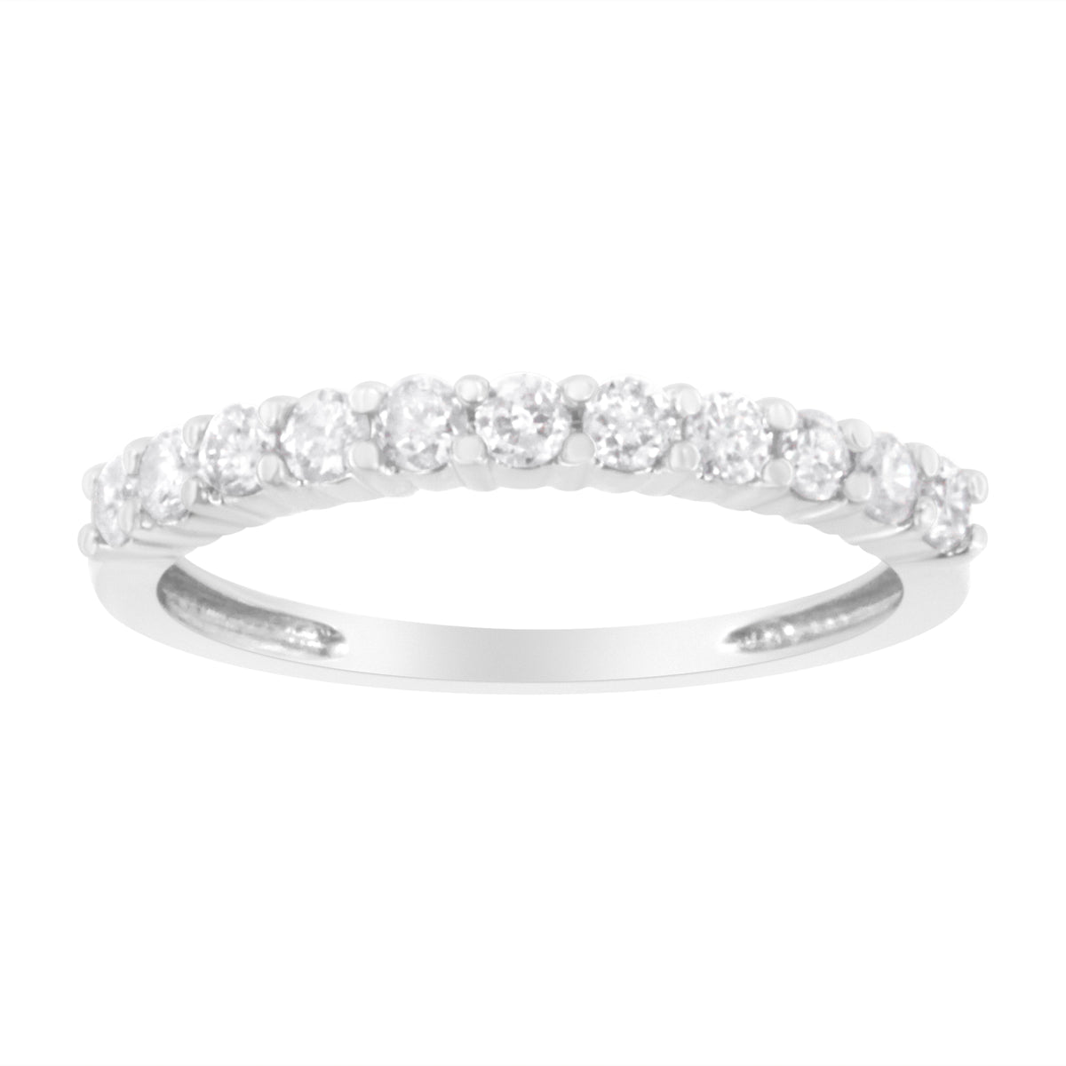 Anillo estilo banda estriada de oro blanco de 10K con diamantes de 1/2 Cttw, engastados con garras, certificado por el IGI (color I-J, claridad I2-I3) - Talla 7