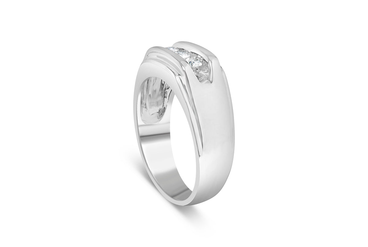 Anillo de banda para hombre de plata esterlina .925 con 3 diamantes engastados en canal de 1/3 Cttw (color I-J, claridad I3) - Talla 10