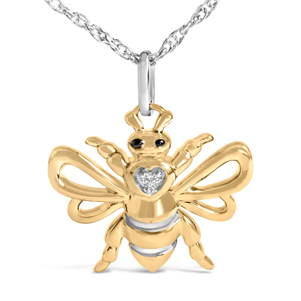Collar con colgante de abeja con acento de diamante en plata de ley bañada en oro amarillo de 14 quilates