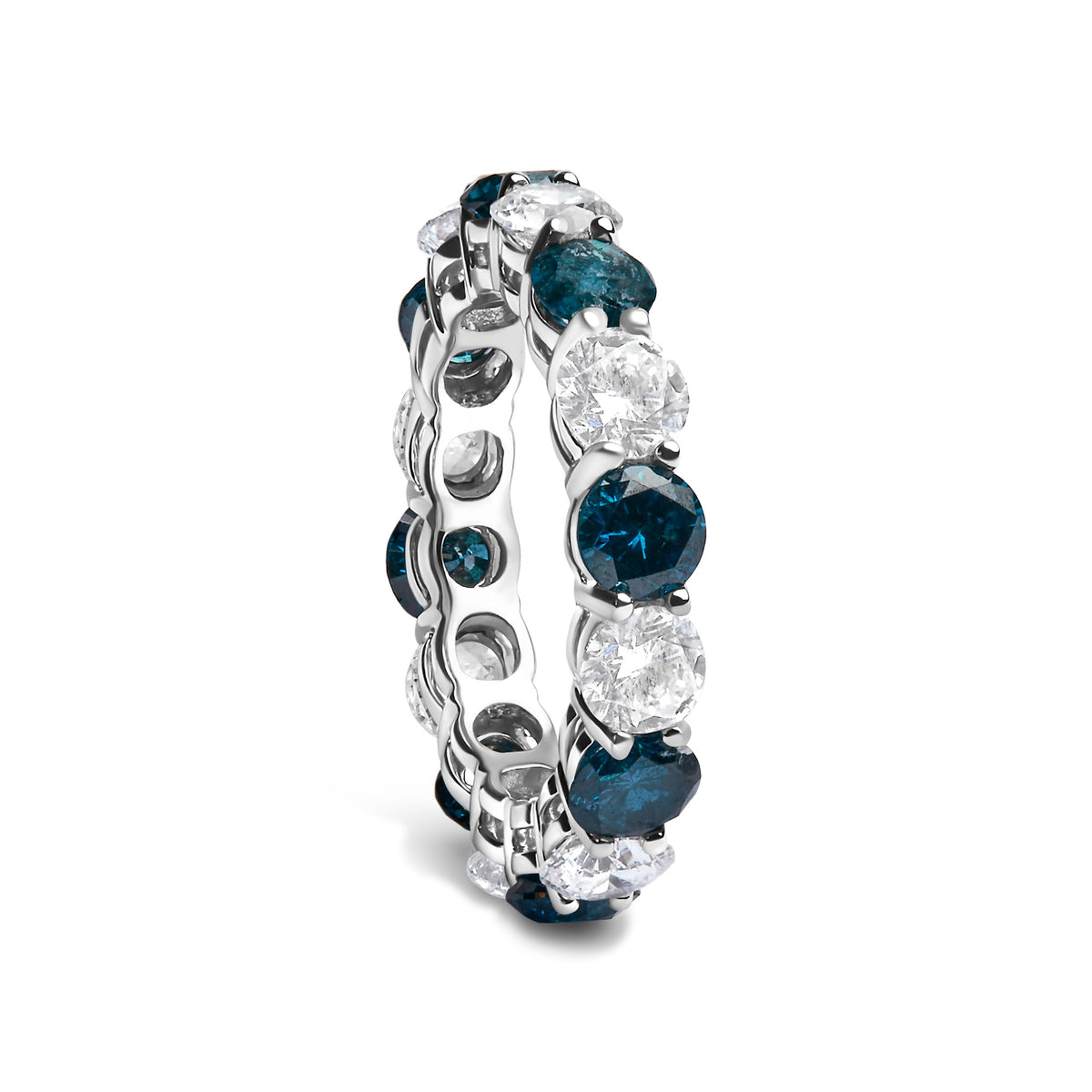 Anillo de oro blanco de 14 quilates con 6 1/4 Cttw de diamantes blancos creados en laboratorio y diamantes azules naturales tratados alternados (color F-G, claridad VS1-VS2)