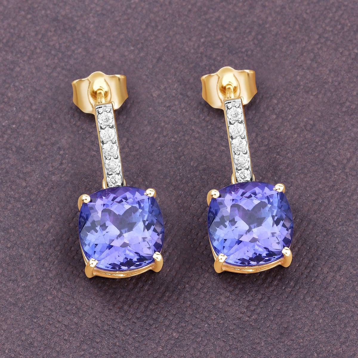 Pendientes de 14 quilates de oro amarillo con tanzanita genuina de 5.64 quilates y diamantes blancos