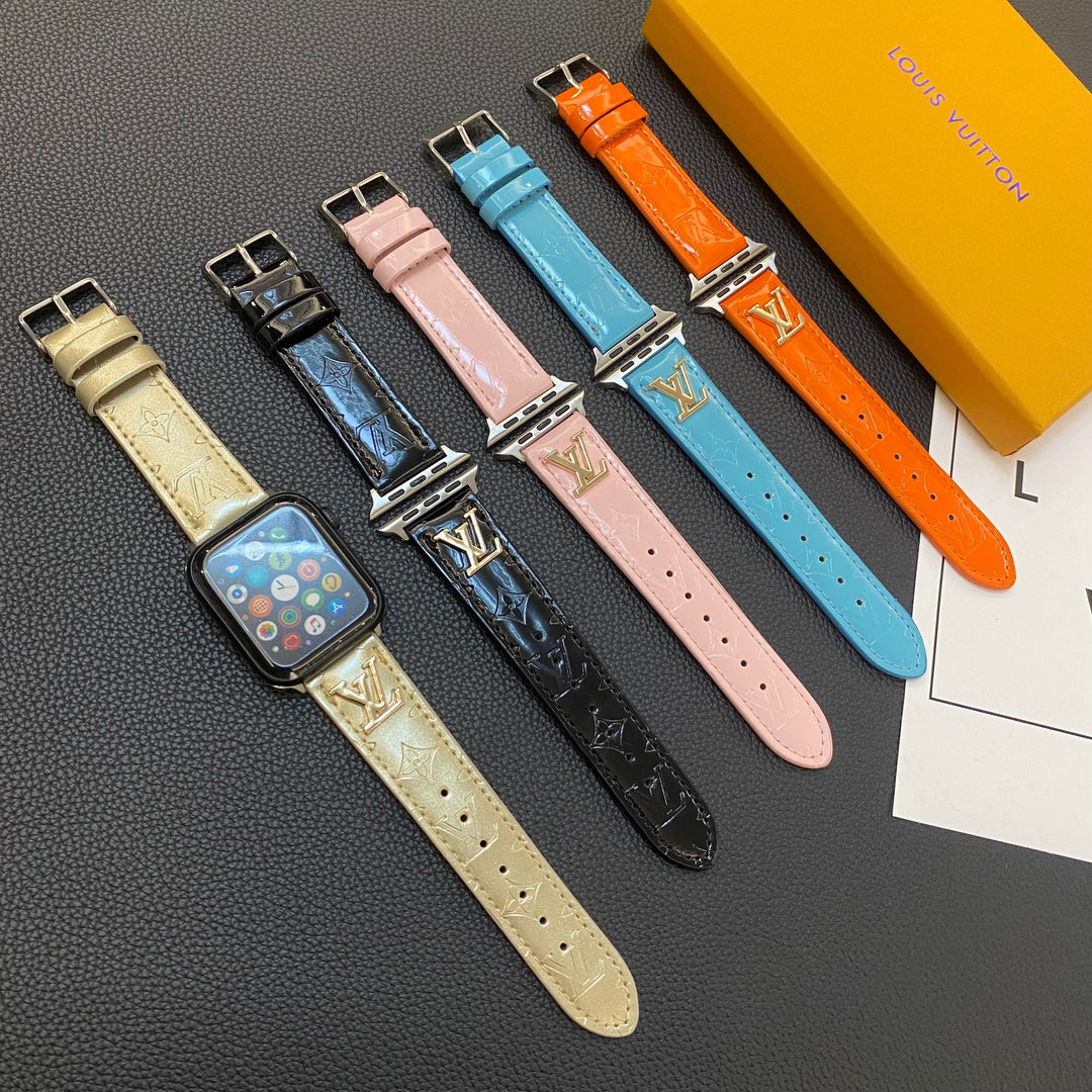 CORREA DE PIEL BRILLANTE PARA APPLE WATCH CON LOGO METÁLICO DE LUJO
