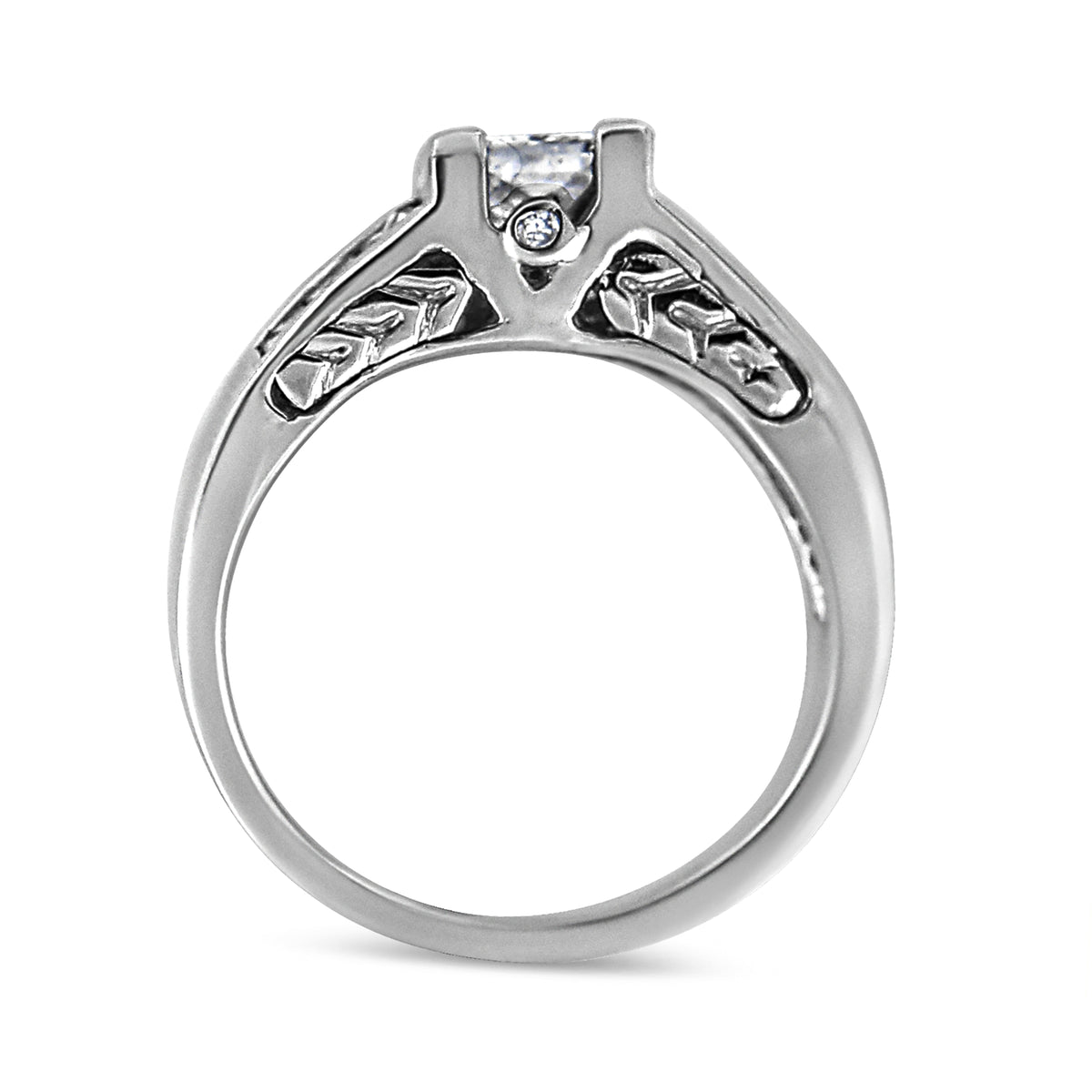 Anillo de compromiso de oro blanco de 14K con diamantes de talla princesa de 1 1/4 Cttw engastados en carril (color H-I, claridad SI1-SI2) - Talla 7