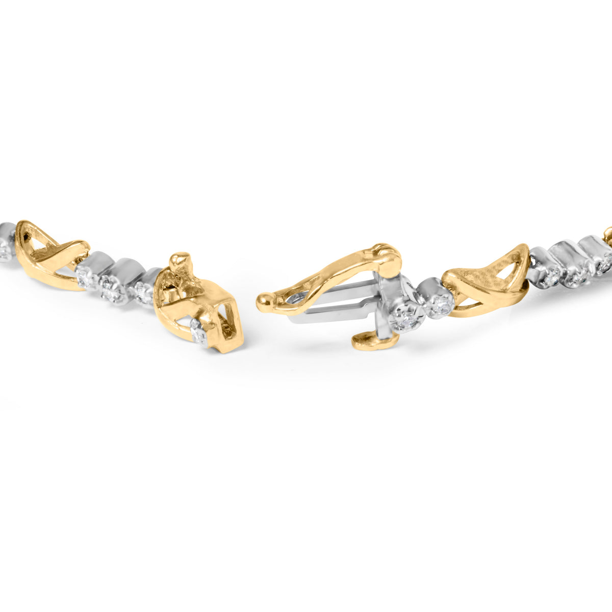 Pulsera de oro de dos tonos de 10K con 1/2 quilate total de diamantes de tres piedras alternadas y eslabones en "X" de 17.78 cm (Color I-J, Claridad I2-I3)