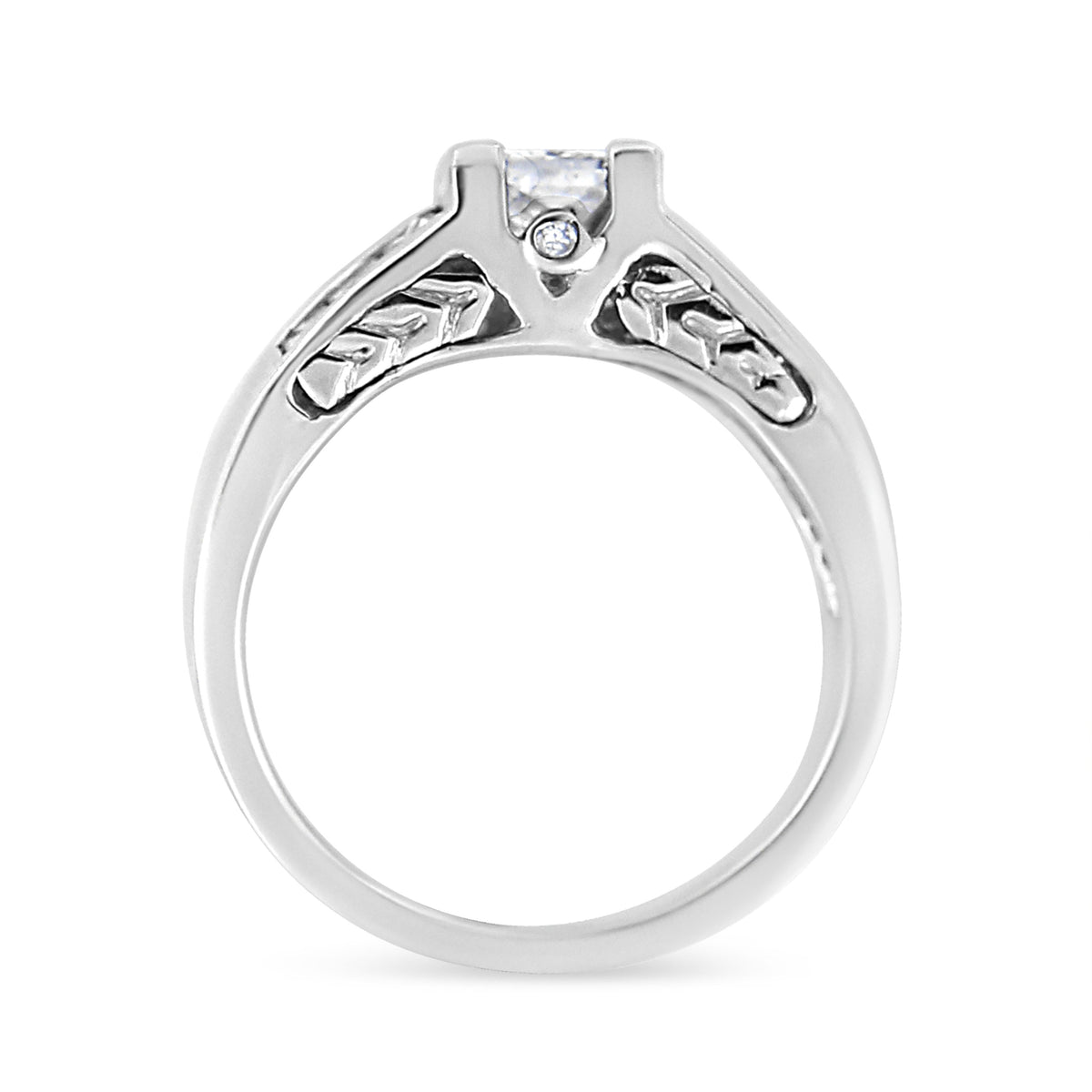 Anillo de compromiso de oro blanco de 14K con diamantes de talla princesa de 1 1/4 Cttw engastados en carril (color H-I, claridad SI1-SI2) - Talla 7