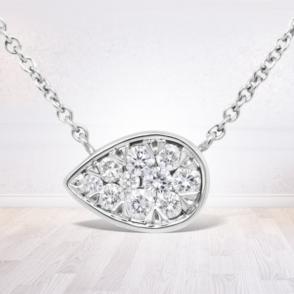 Collar con colgante de oro blanco de 14K con forma de lágrima de diamantes redondos de 1/4 Cttw de 18" - (Color G-H, Claridad SI2-I1)