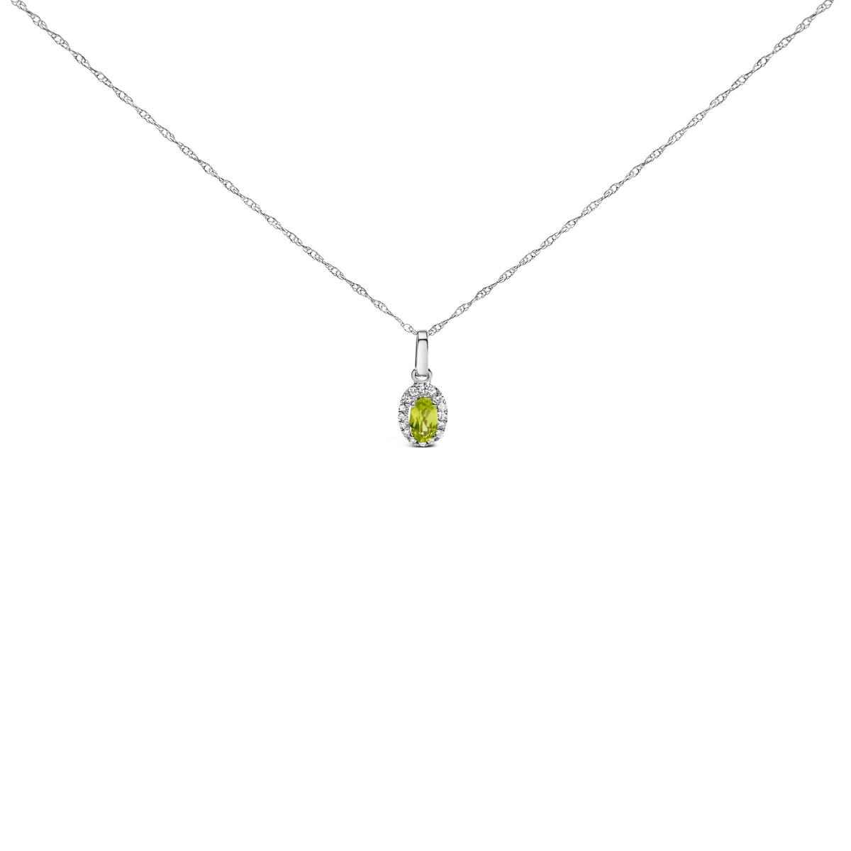 Collar con colgante de oro blanco de 10K, esmeralda verde de 5x3 mm y halo de acento de diamante, forma ovalada de 45,7 cm (color I-J, claridad I1-I2)
