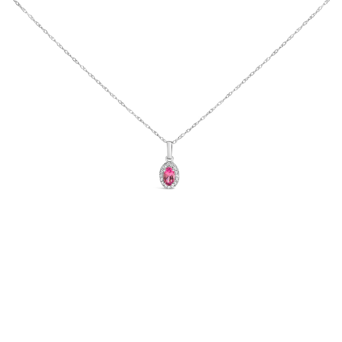 Collar con colgante de oro blanco de 10K, esmeralda verde de 5x3 mm y halo de acento de diamante, forma ovalada de 45,7 cm (color I-J, claridad I1-I2)