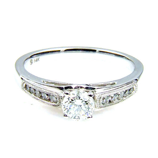Diamante natural de .50 ct Eng Solo oro blanco de 14 kt