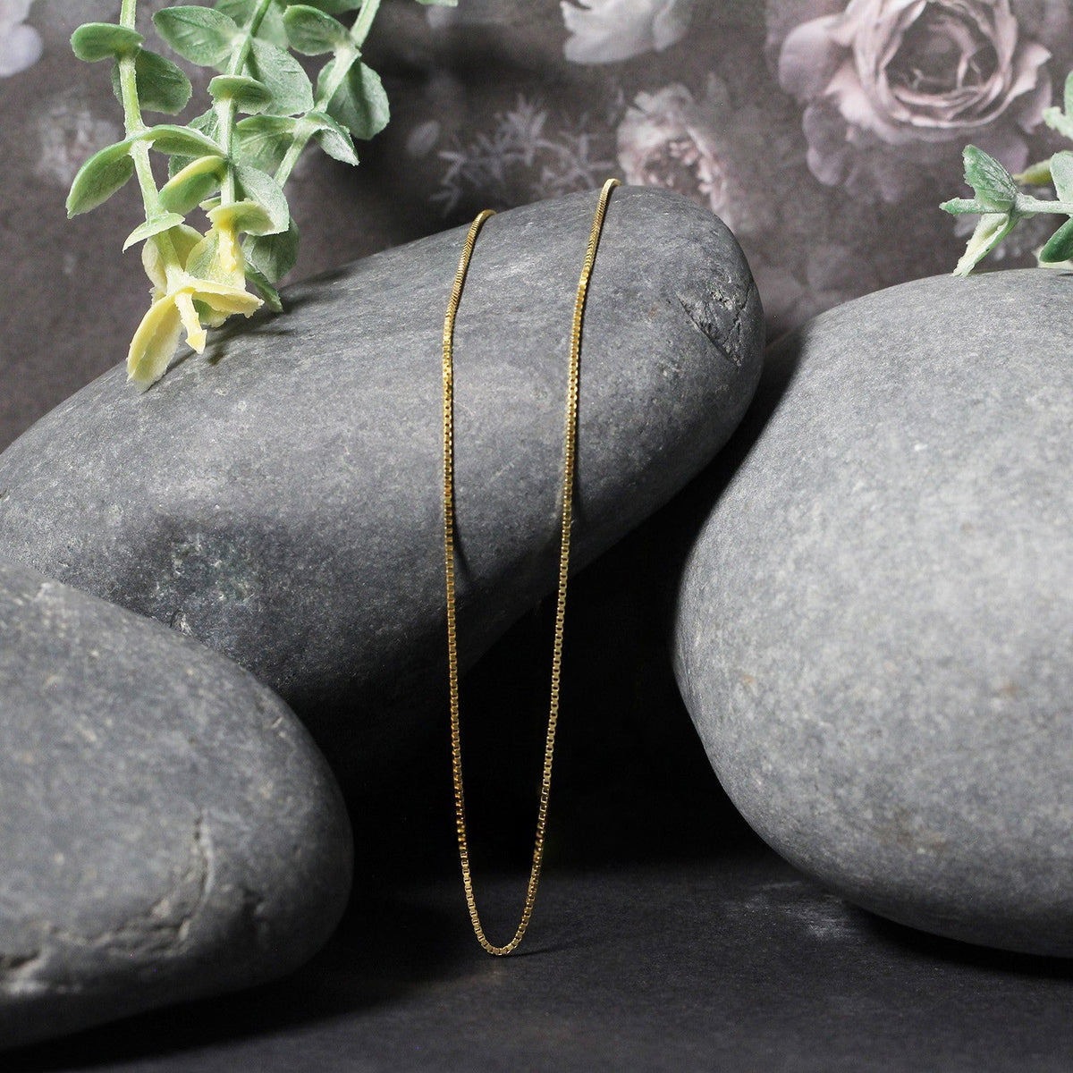 Cadena clásica de oro amarillo de 14k de 0.7mm