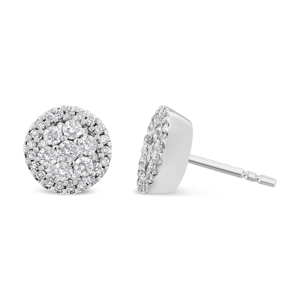Pendientes de botón redondos de racimo estilo halo con diamantes de talla brillante de 1,0 Cttw en oro blanco de 14K, certificados por AGS (color G-H, claridad I1-I2)