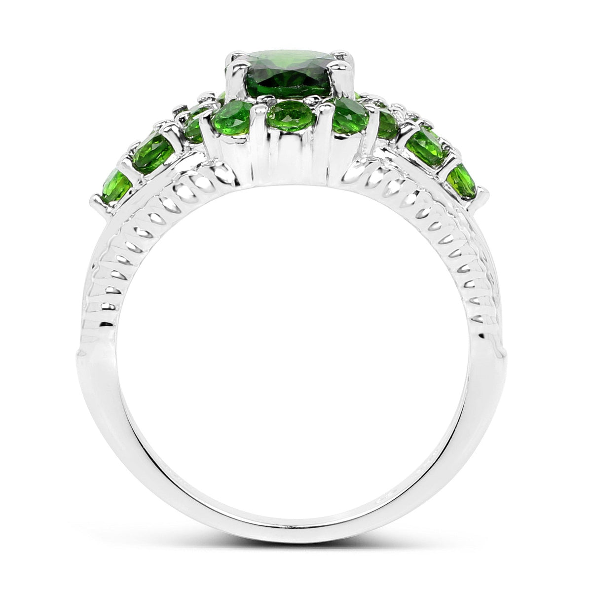 Anillo de plata de ley .925 con diópsido de cromo genuino de 2.28 quilates