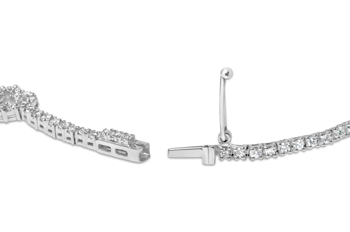 Pulsera tipo brazalete de oro blanco de 14 quilates con 1 1/2 quilates de diamante, motivo de corazones (color H-I, claridad I1-I2) - 7.5 pulgadas
