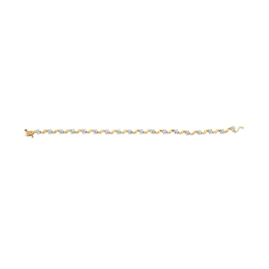 Photo of {{ product.title | truncate: 80, '' | escape }}