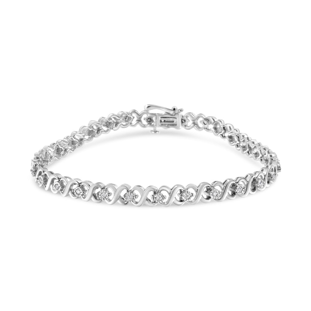 Pulsera de eslabones de infinito con diamante redondo en chapa milagrosa de plata de ley .925 de 1/3 Cttw (Color I-J, Claridad I3) - Talla 7.25"
