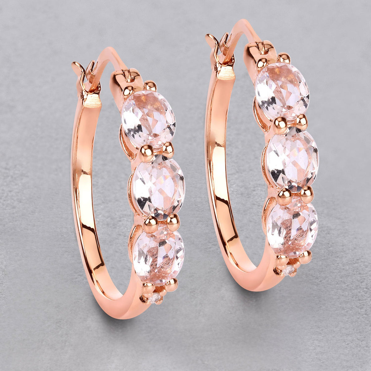 Aretes de plata de ley .925 con morganita genuina de 1,63 quilates y diamantes blancos