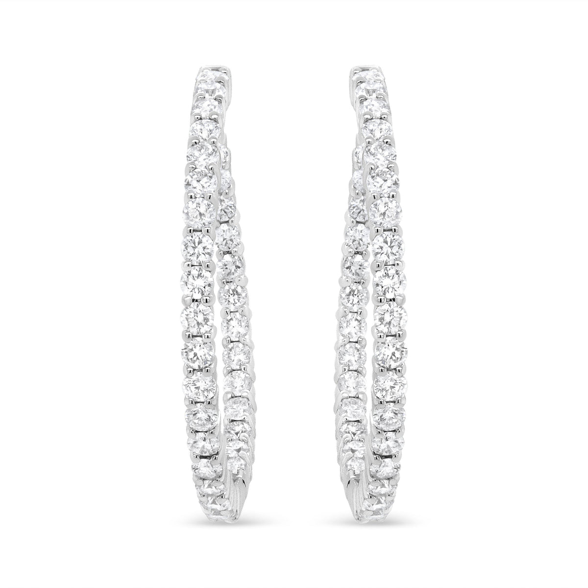 Pendientes de aro curvos de oro blanco de 18K con diamantes redondos de 3 5/8 Cttw por dentro y por fuera (Color F-G, Claridad VS1-VS2)