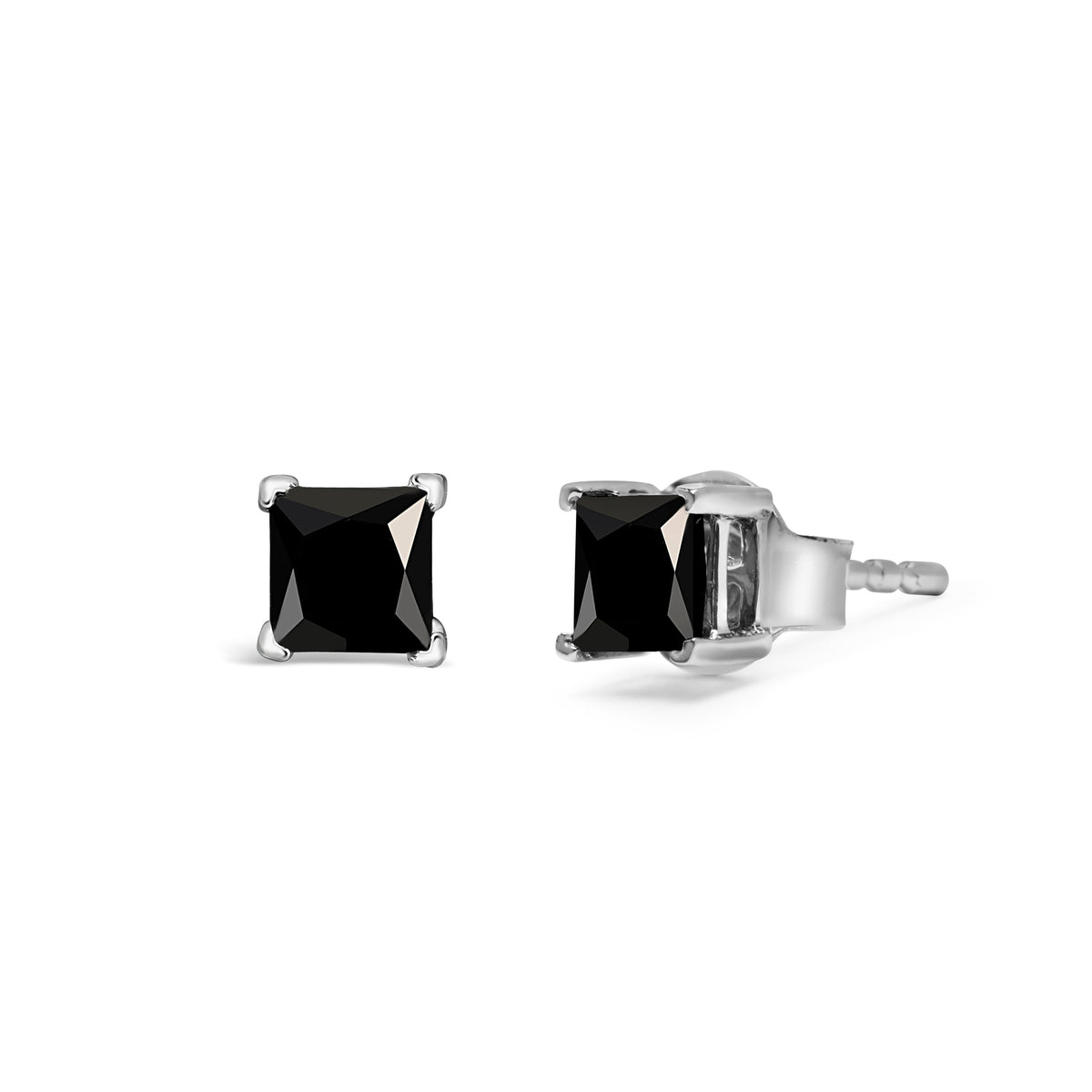 Aretes clásicos de oro blanco de 14 quilates con diamantes negros tratados de corte princesa de 1/2 quilate de peso total, engaste de 4 puntas y broche de presión (color de fantasía mejorado, claridad I2-I3)
