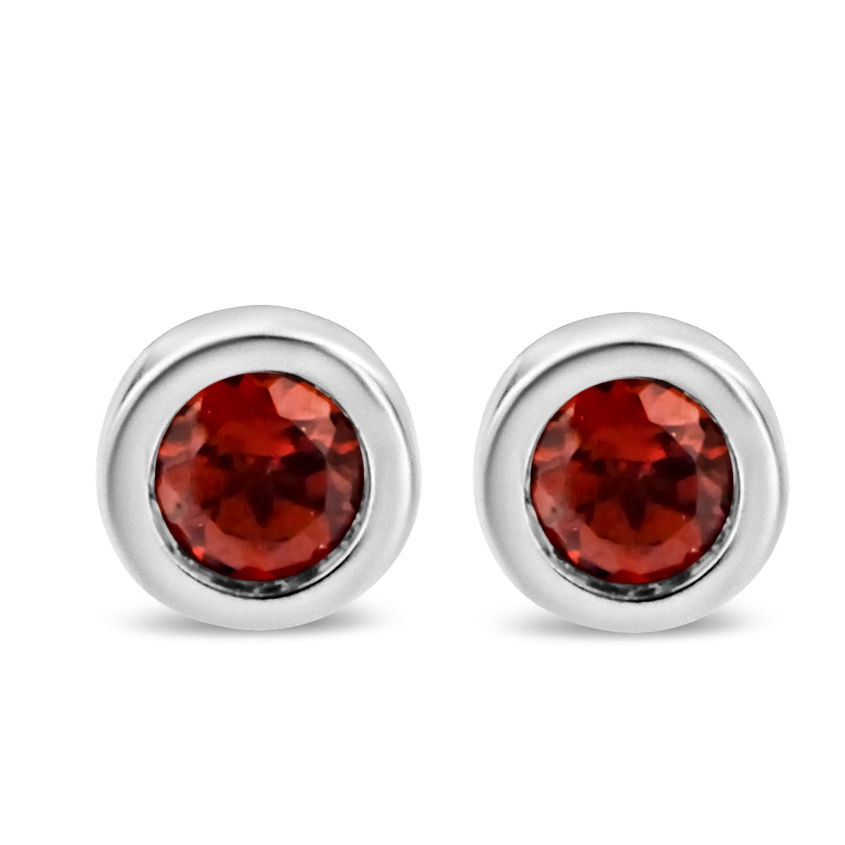 Pendientes solitario de plata esterlina .925 con bisel de 3.5 mm y gema de rubí rojo sintético