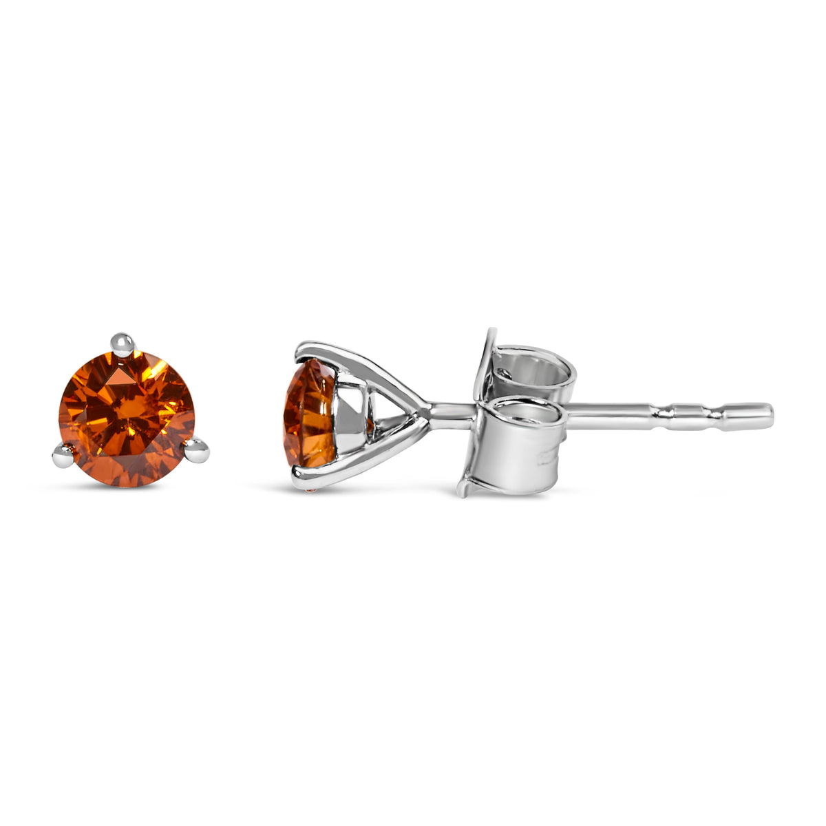 Pendientes de oro blanco de 14K con diamantes naranjas creados en laboratorio de 1/2 quilate (peso total), corte redondo brillante, engaste clásico de 3 puntas tipo Martini (color naranja, claridad VS1-VS2)
