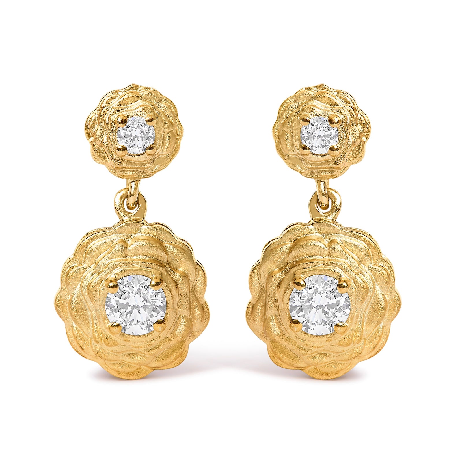 Pendientes colgantes con motivo de rosa con diamantes creados en laboratorio de 1/2 quilate engarzados en plata de ley chapada en oro amarillo de 14 quilates