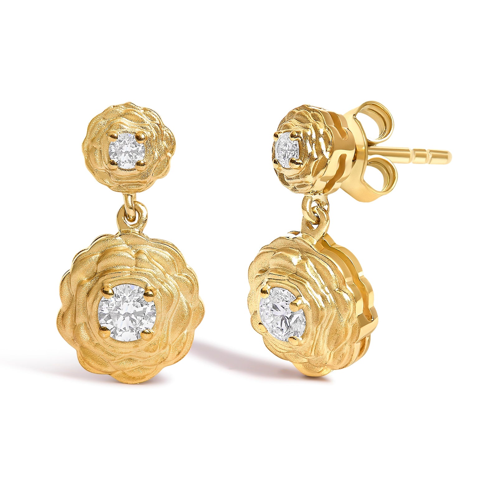 Pendientes colgantes con motivo de rosa con diamantes creados en laboratorio de 1/2 quilate engarzados en plata de ley chapada en oro amarillo de 14 quilates
