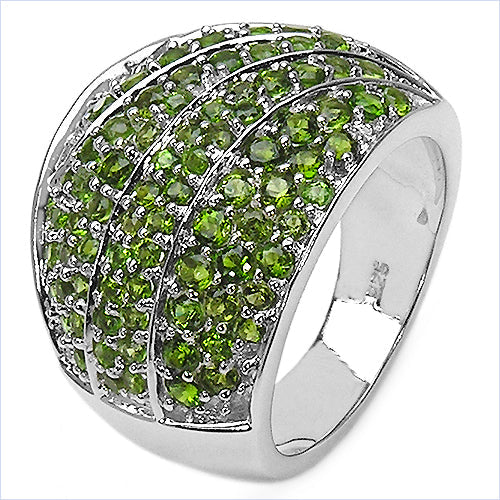 Anillo de Plata de Ley .925 con Diópsido de Cromo Genuino de 3.16 Quilates