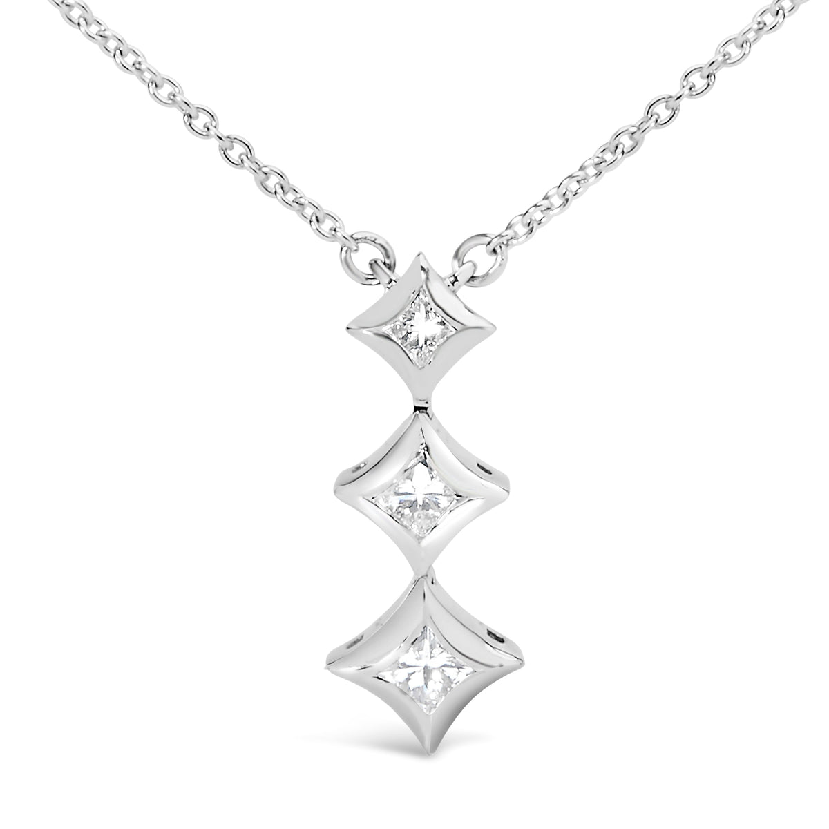 Collar con Colgante de Oro Blanco de 10K, 1/5 Cttw, con 3 Piedras de Diamantes Corte Princesa, 18" (Color H-I, Claridad SI2-I1)