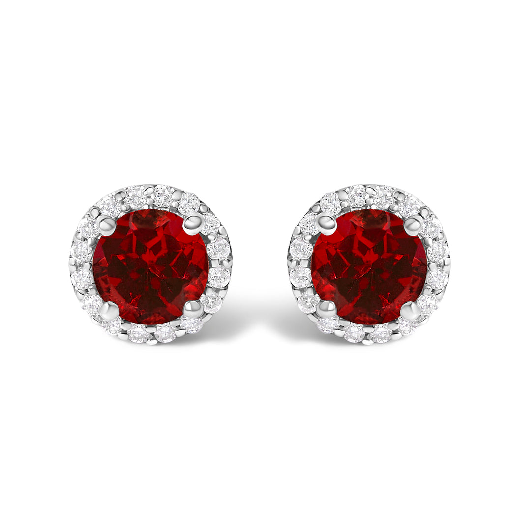 Pendientes de oro blanco de 10K con amatista morada y halo de diamantes de 1/6 Cttw