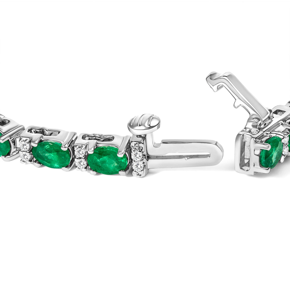 Pulsera de tenis de oro blanco de 14 quilates con esmeraldas verdes ovaladas y diamantes alternados