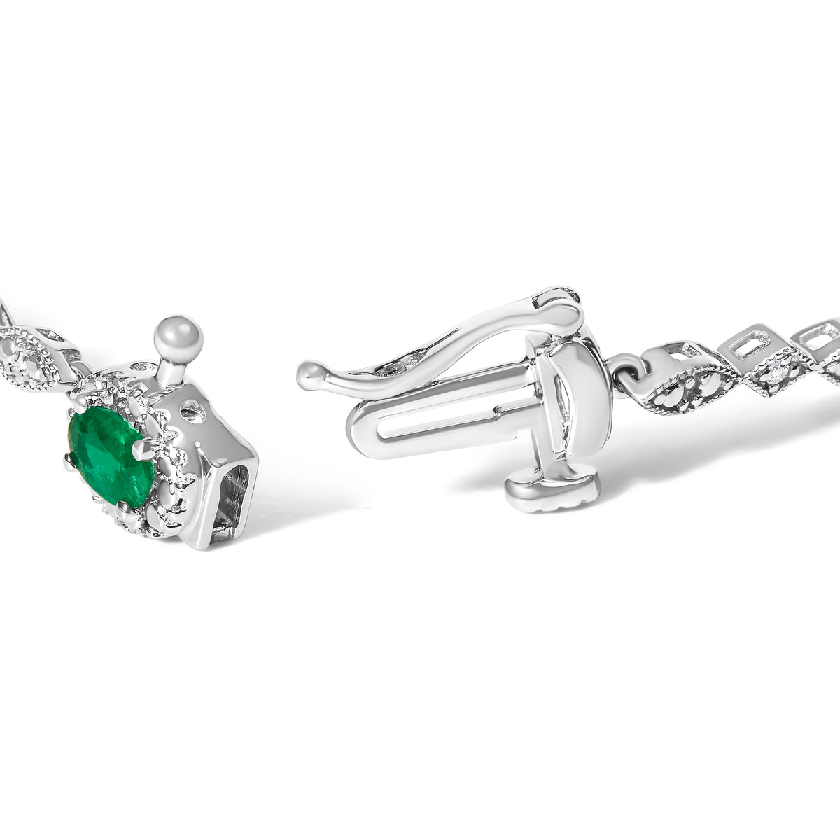 Pulsera de eslabones alternados de oro blanco de 10 quilates con esmeralda verde ovalada y diamantes