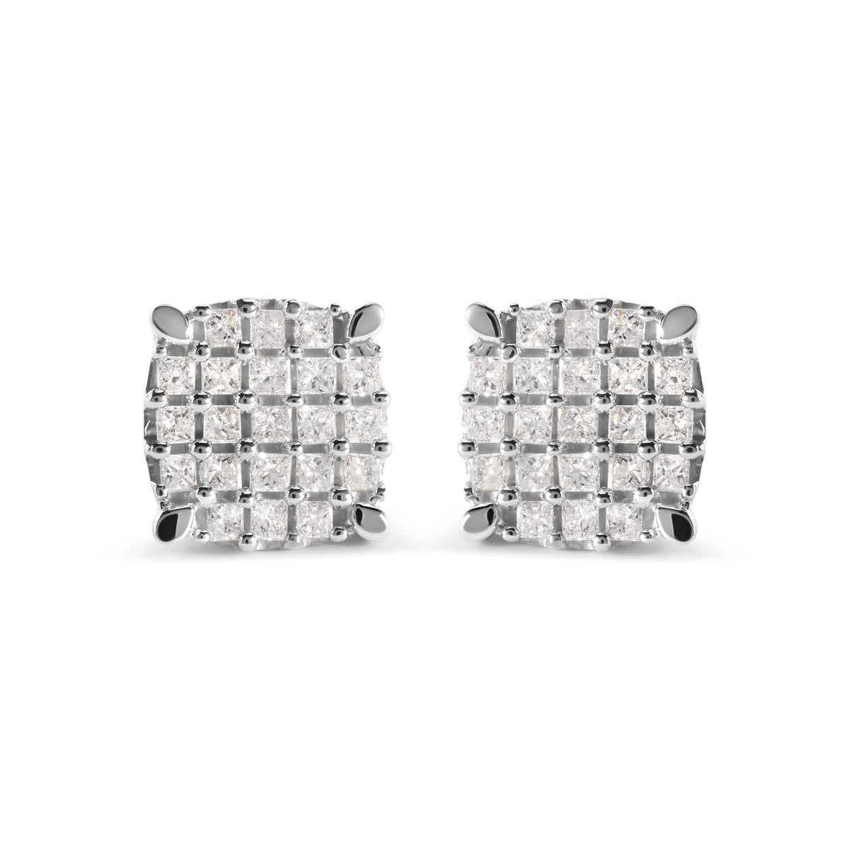 Pendientes de tuerca de oro blanco de 10 qt con diamantes de princesa de 3/4 Cttw en forma de cojín (color I-J, claridad I1-I2)