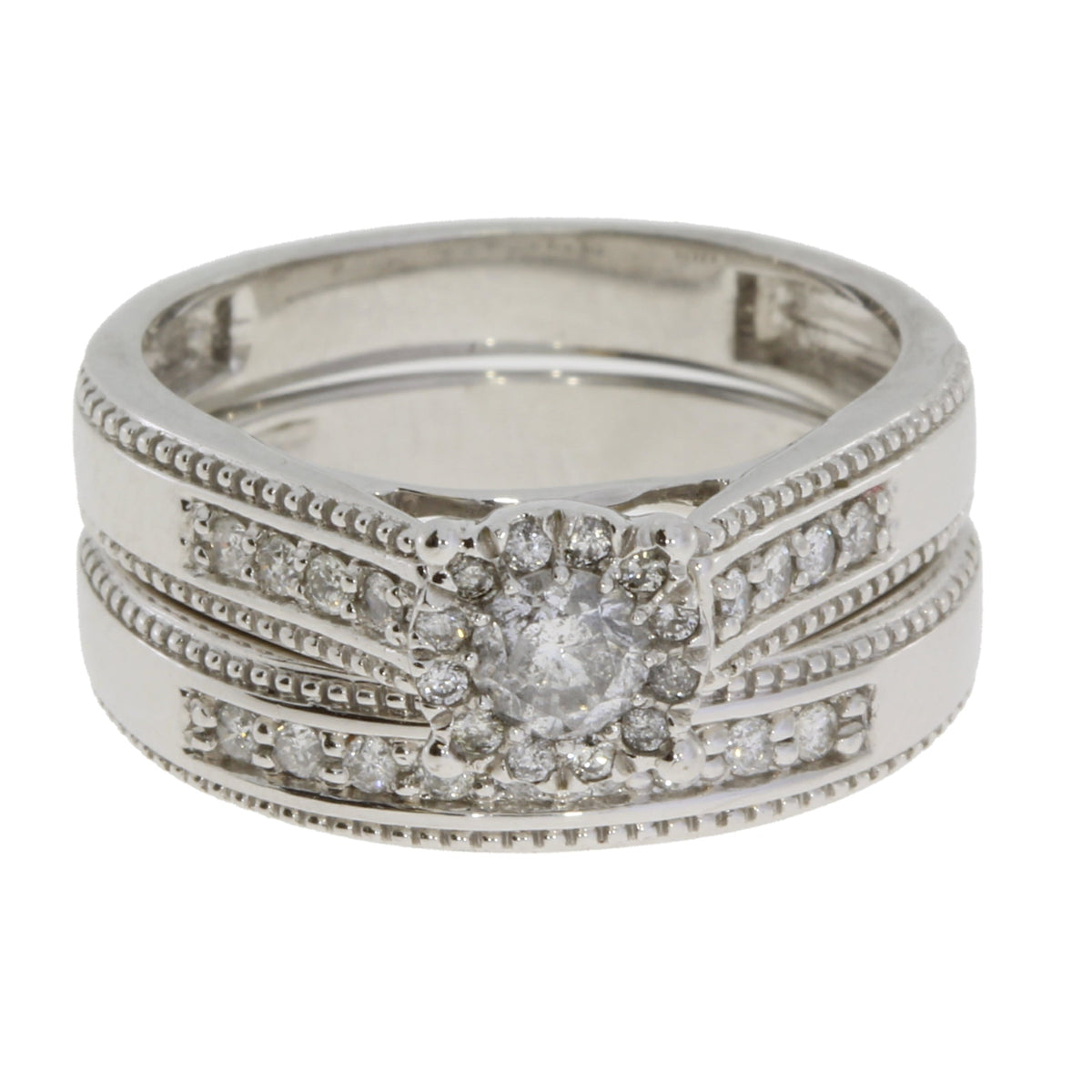 Anillo de compromiso de diamante de .63 ct con montura de oro blanco de 10 kt