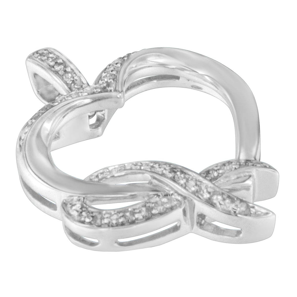 Collar con colgante de corazón de diamante de plata de ley .925 de 1/6 cttw (H-I, I1-I2)