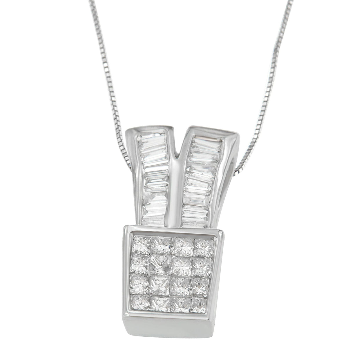 Collar con colgante de oro blanco de 14 quilates con diamantes talla princesa y baguette de 1 1/3 quilates (H-I, SI1-SI2)