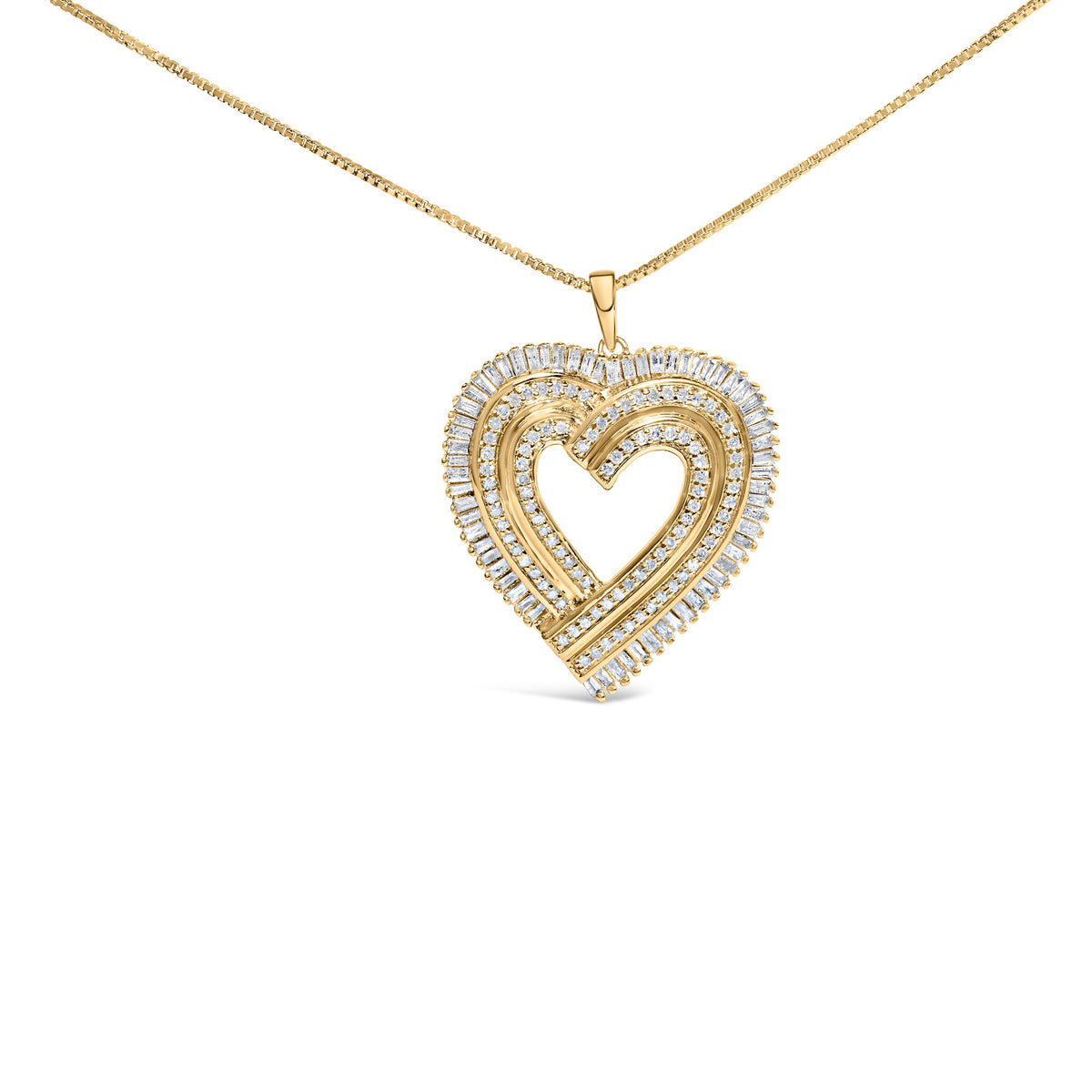 Collar con colgante en forma de corazón, chapado en oro amarillo de 14 quilates sobre plata de ley .925 con diamantes redondos y talla baguette de 1/4 Cttw (color H-I, claridad SI2-I1), 45 cm